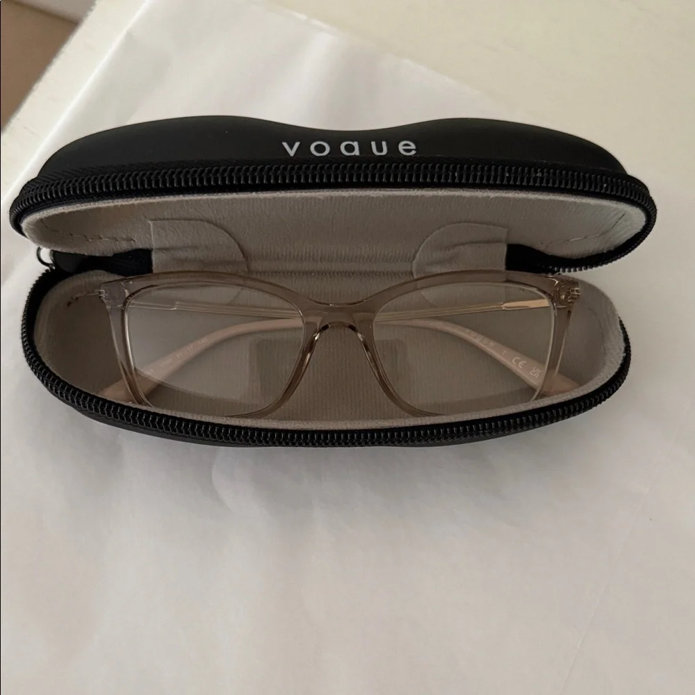 Vogue Women's Beige Glasses‎